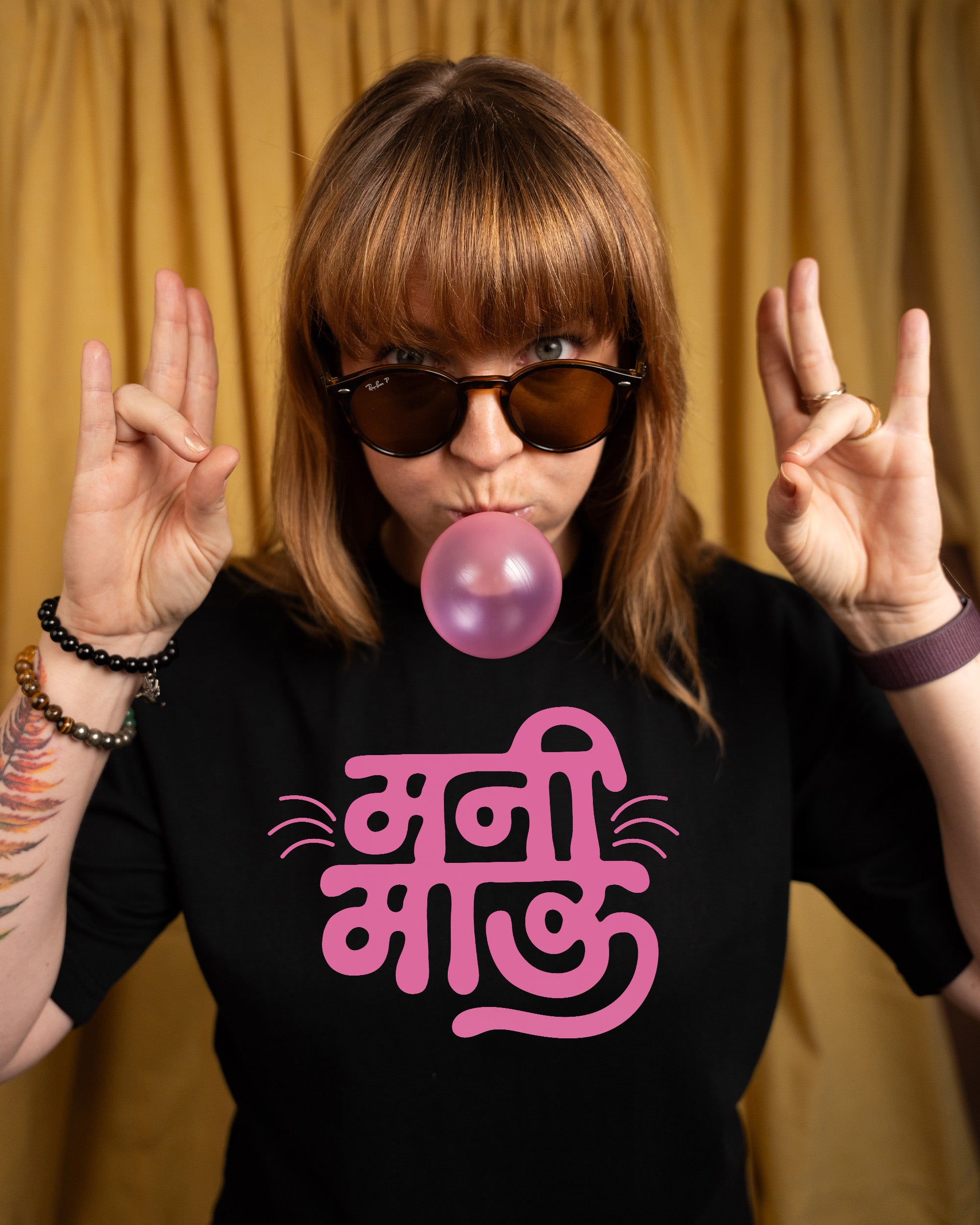 Mani Meow (MeowPink) Oversized T-shirt